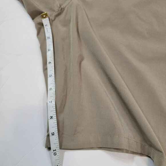 Swiss Tech Performance Shorts, Men 38, Khaki, Pockets, 10" Inseam, New with Tags - Picture 9 of 10